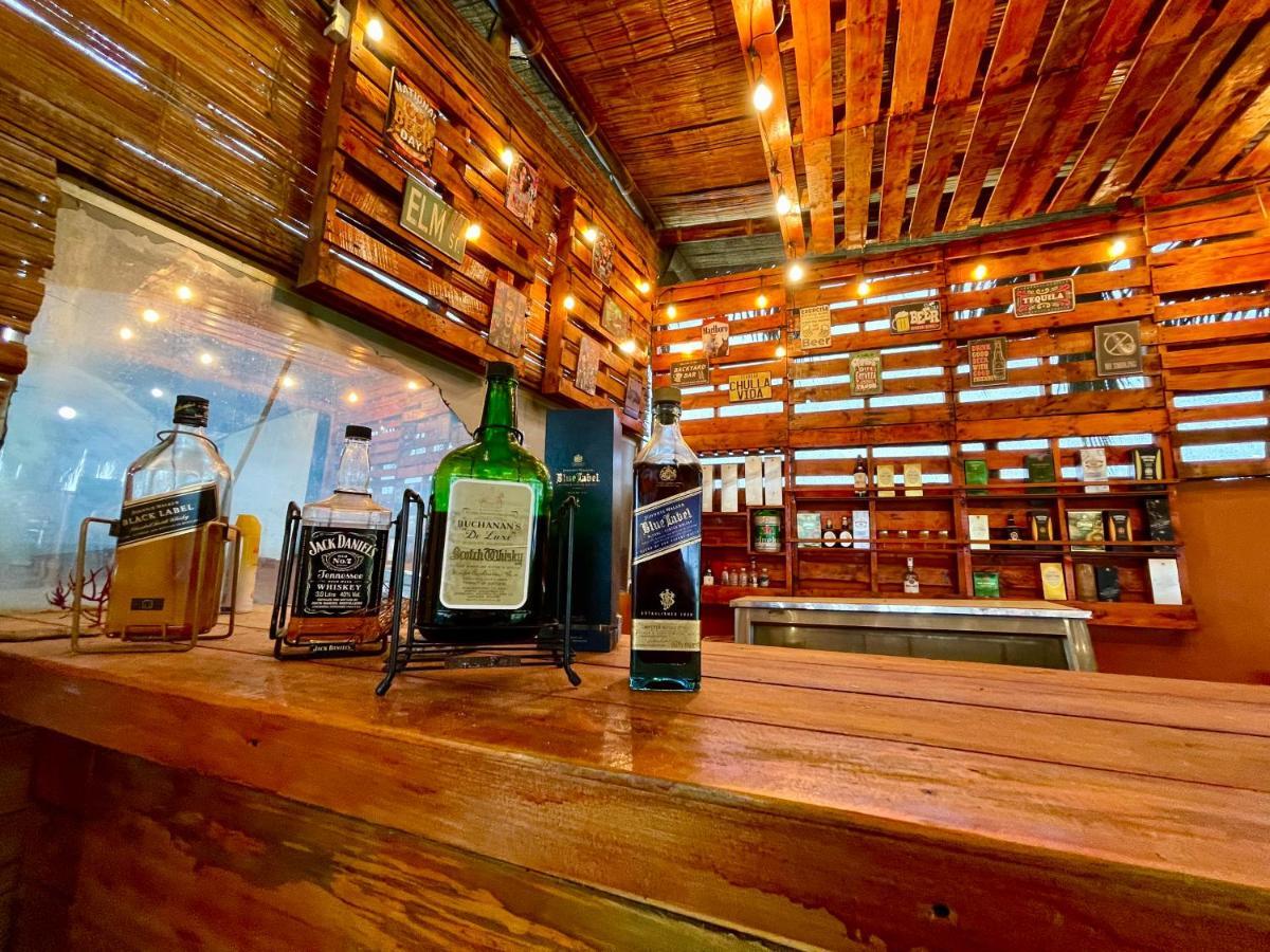 ホテル Hostal Tropicoco プラヤス エクステリア 写真