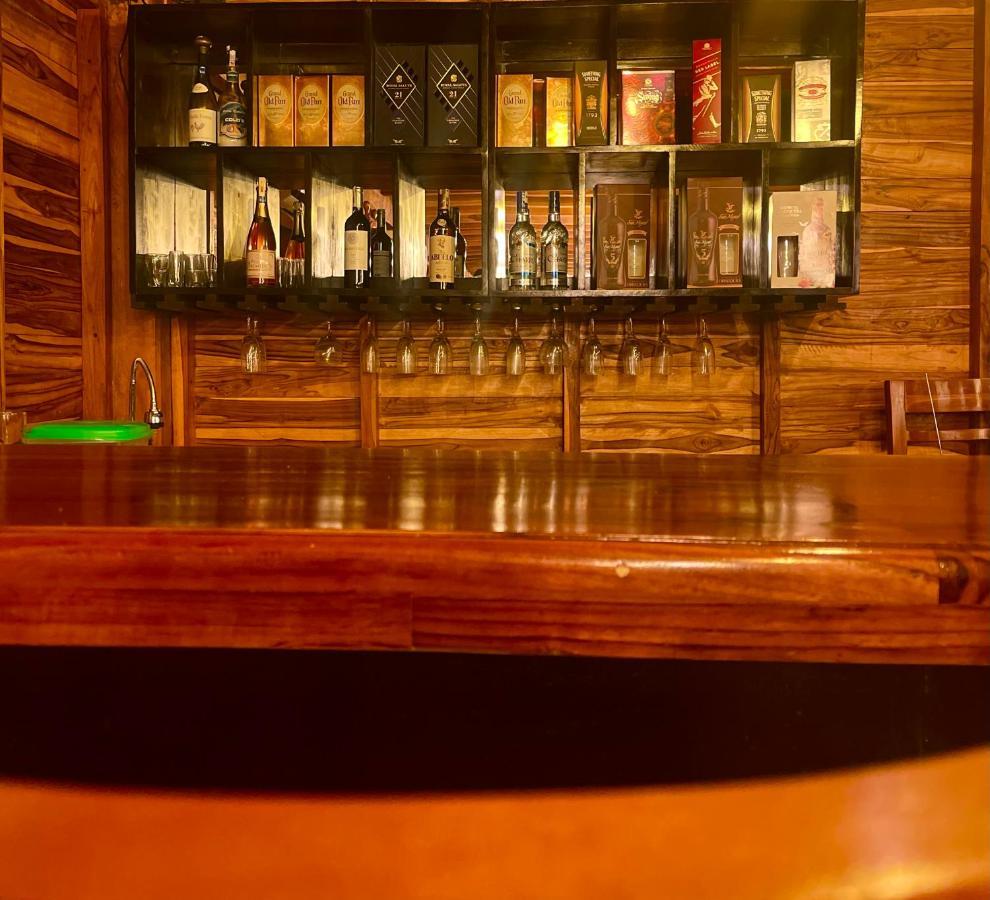 ホテル Hostal Tropicoco プラヤス エクステリア 写真