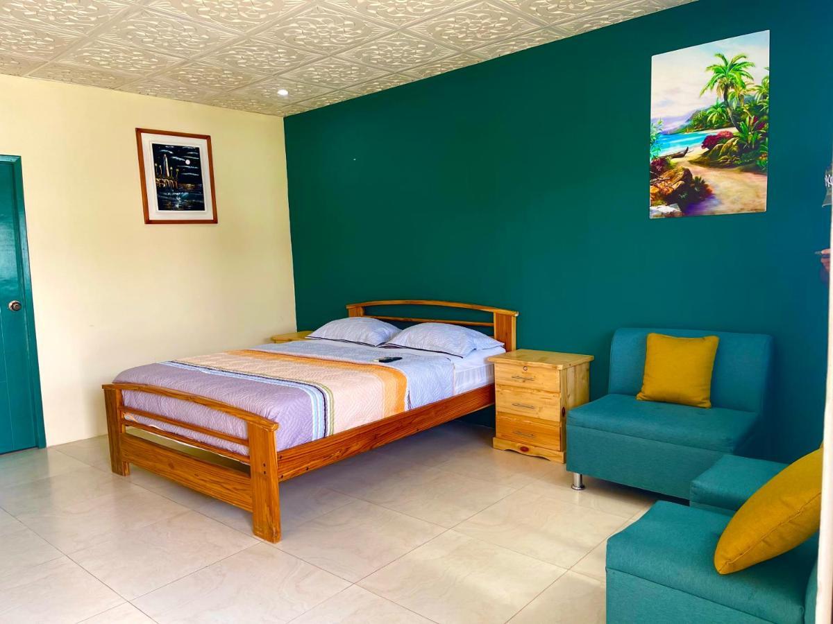 ホテル Hostal Tropicoco プラヤス エクステリア 写真