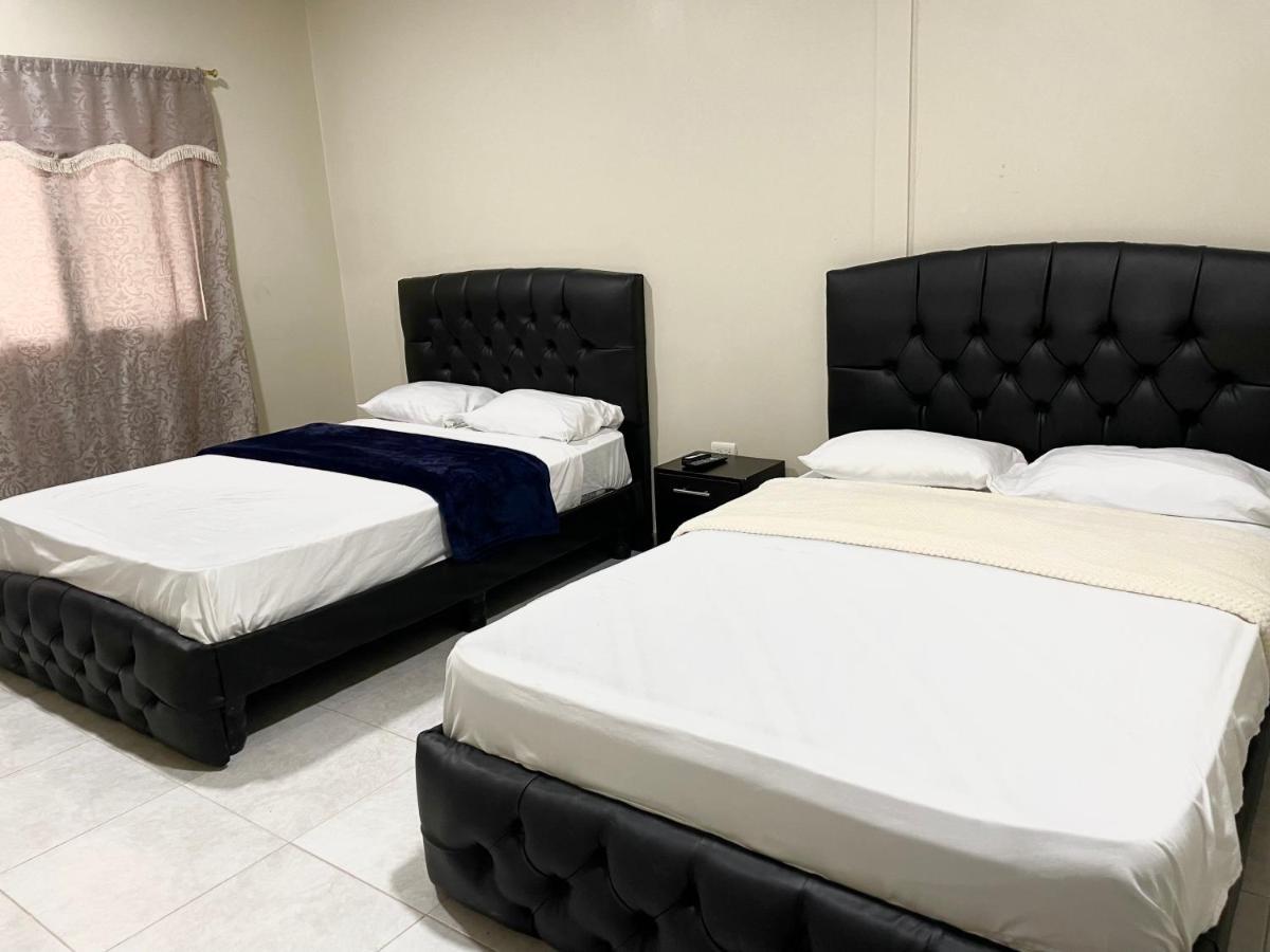 ホテル Hostal Tropicoco プラヤス エクステリア 写真