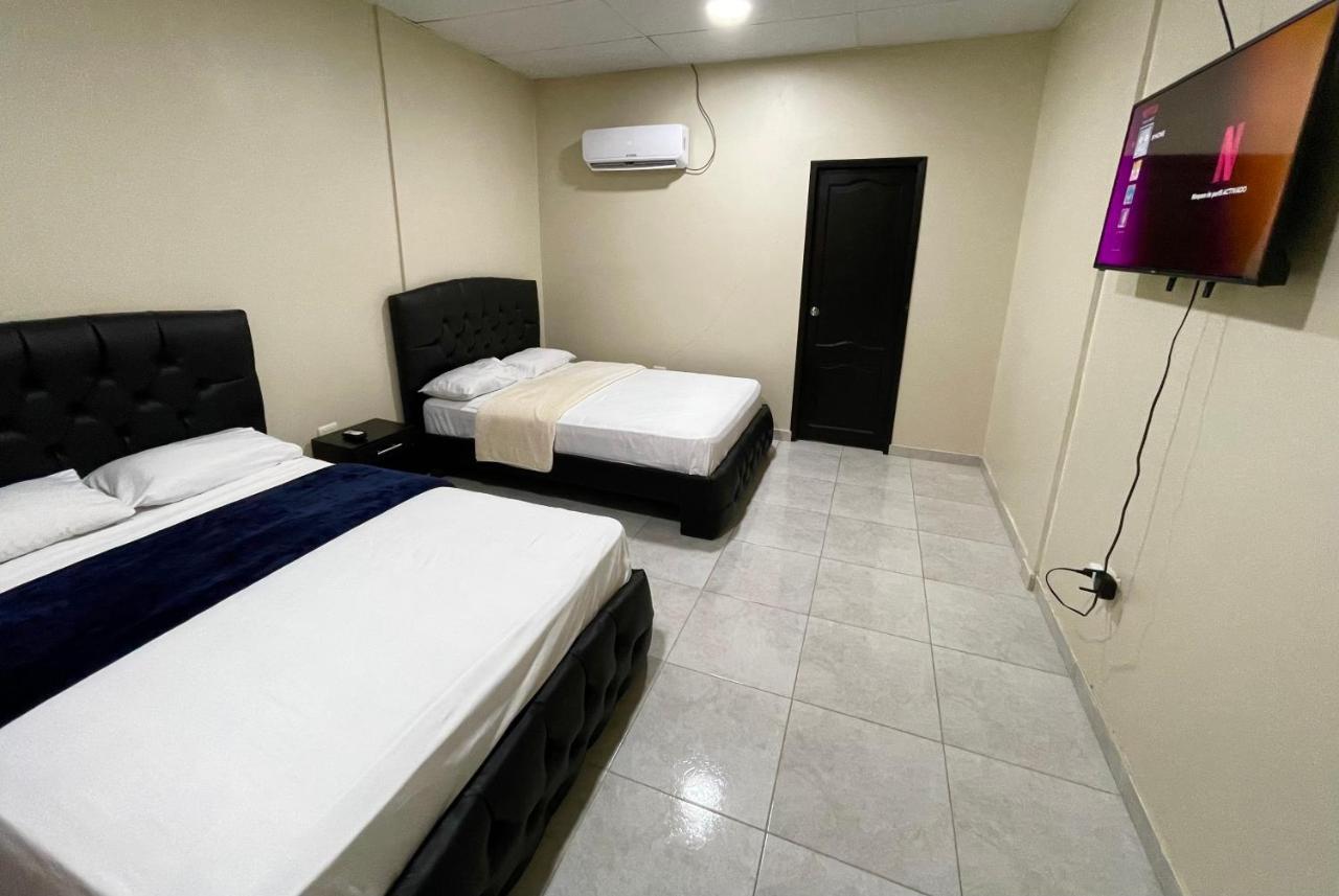 ホテル Hostal Tropicoco プラヤス エクステリア 写真