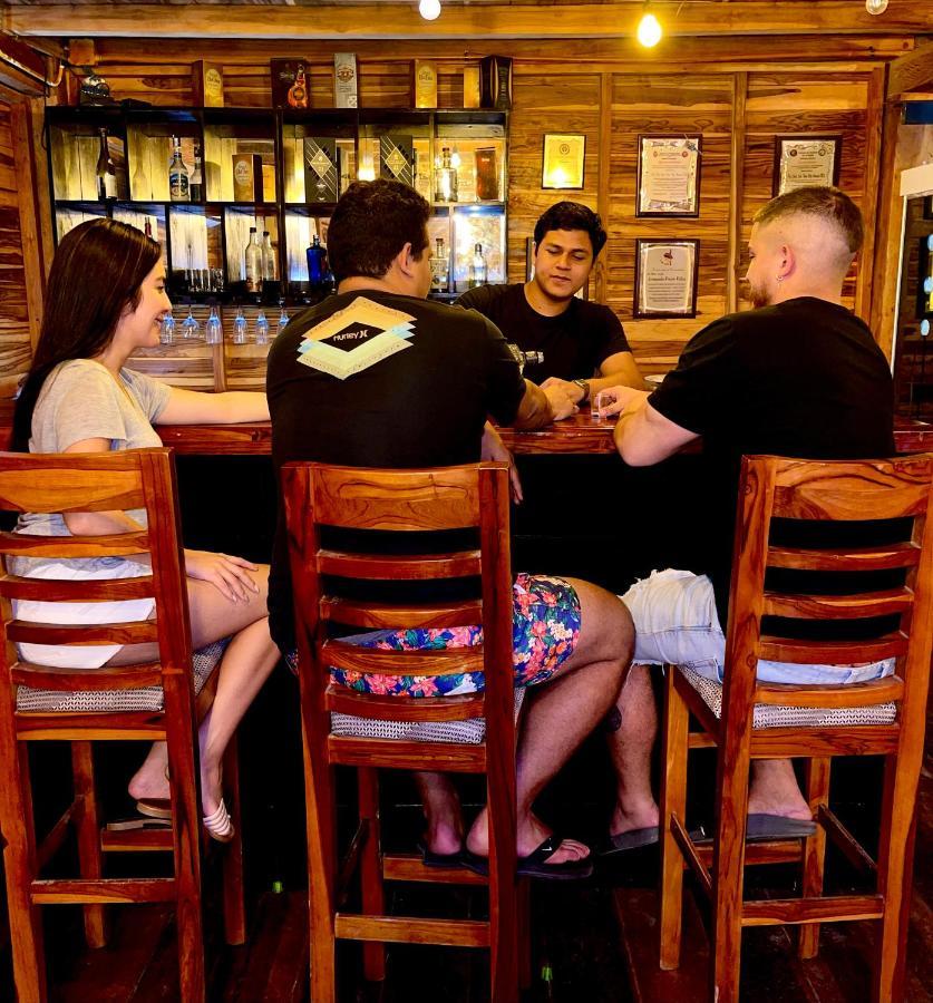 ホテル Hostal Tropicoco プラヤス エクステリア 写真