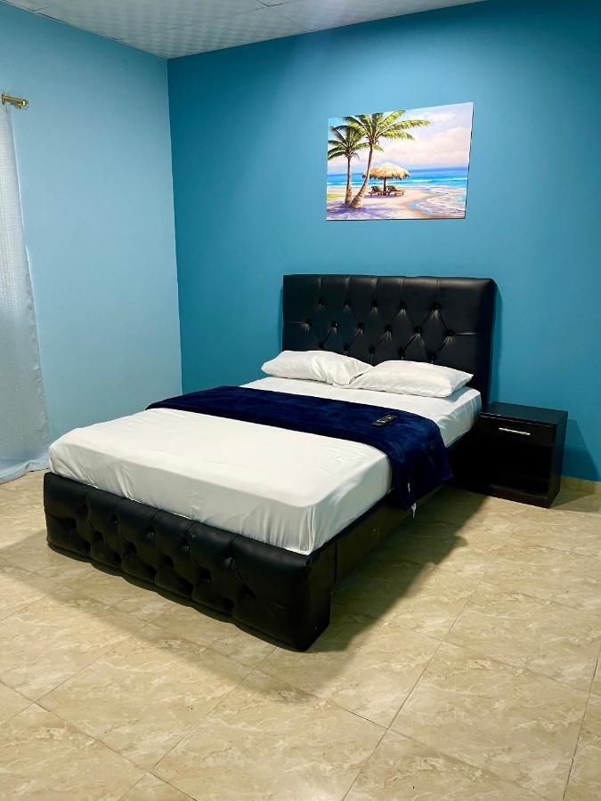 ホテル Hostal Tropicoco プラヤス エクステリア 写真